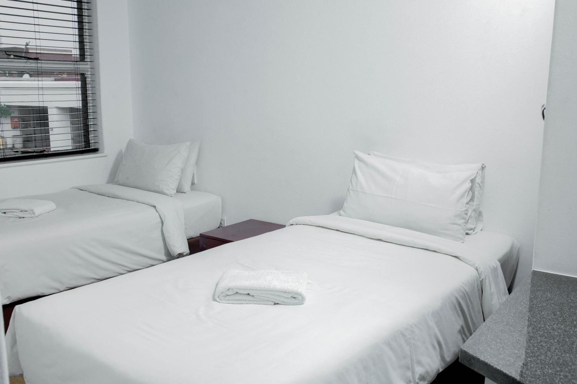 Vetho 2 Apartments Or Tambo Airport Kempton Park Buitenkant foto