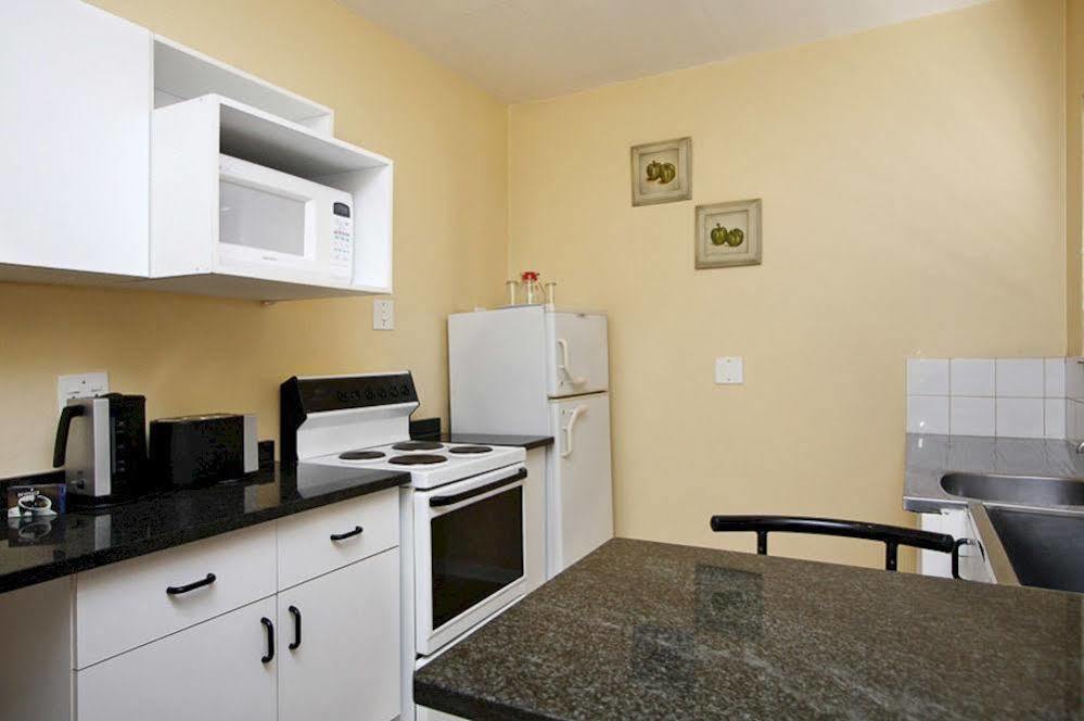 Vetho 2 Apartments Or Tambo Airport Kempton Park Buitenkant foto